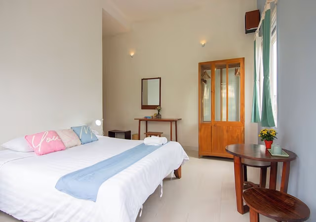 Standard Room, 1 Queen Bed