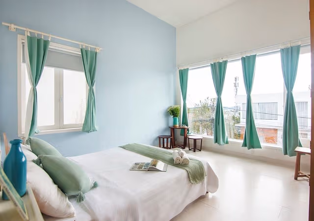 Standard Room, 1 Queen Bed