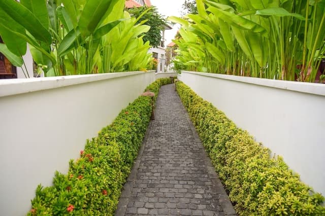 One Bedroom Spa Pool Villa – 2 Spa treatments per adult per night