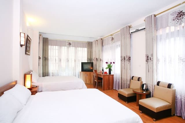 Family Room, Balcony