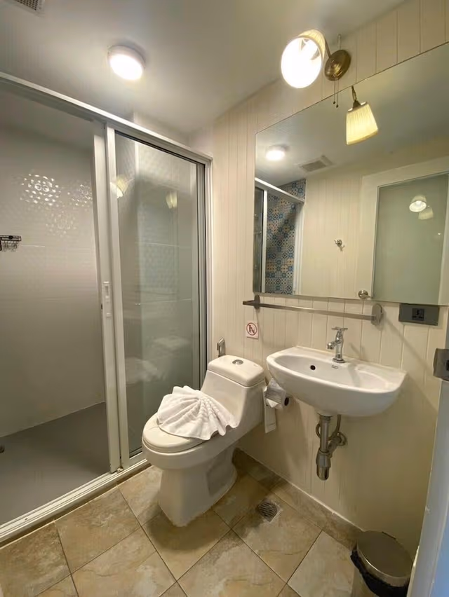 Classic Twin Room