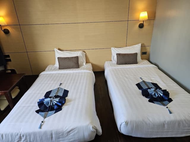 Classic Twin Room