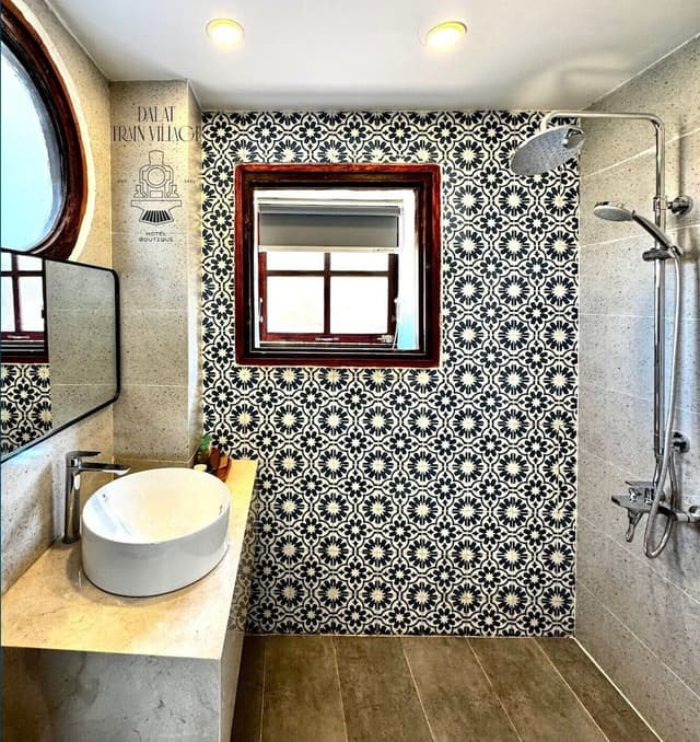 Comfort Suite, City View