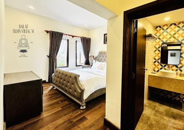 Comfort Suite, City View