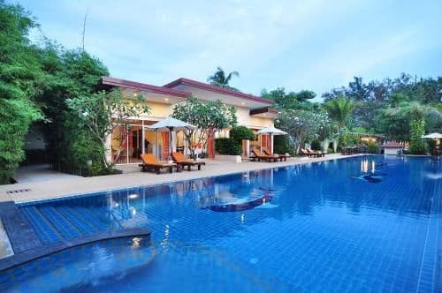 King Suite with Pool View