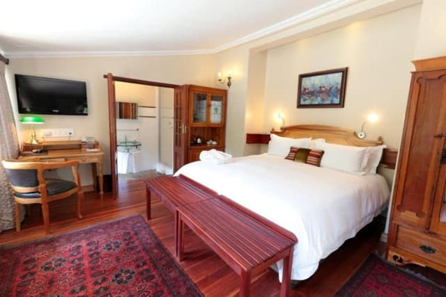 Luxury King Room