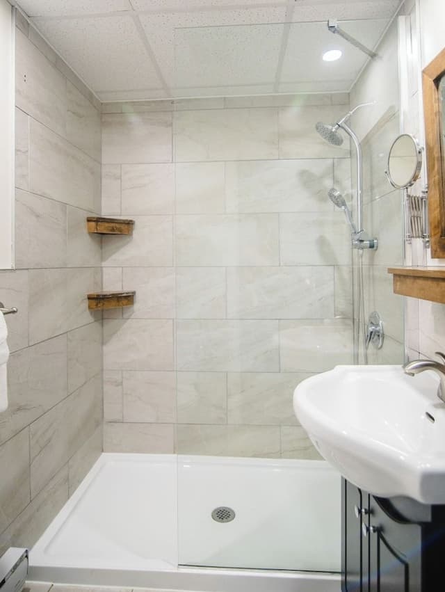 Comfort Room, Multiple Beds (Pavillon Acadie)