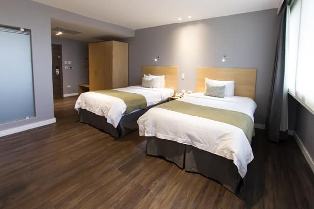 Signature Twin Room