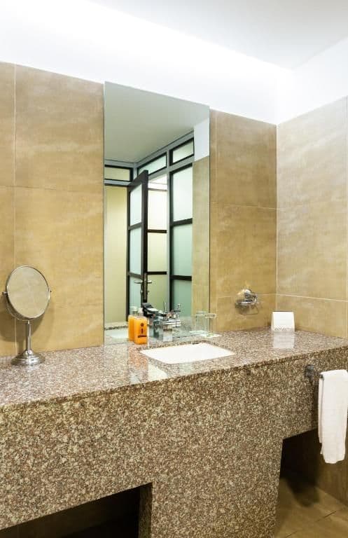 Signature Twin Room