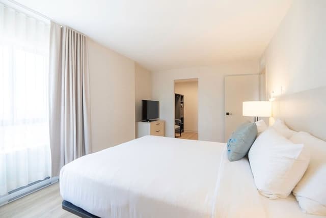 MODERN | One Bedroom Queen Suite