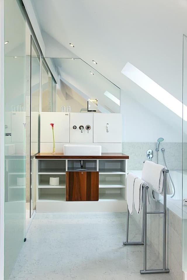 Junior Suite, 1 King Bed, Refrigerator (Cozy Sitting Corner)
