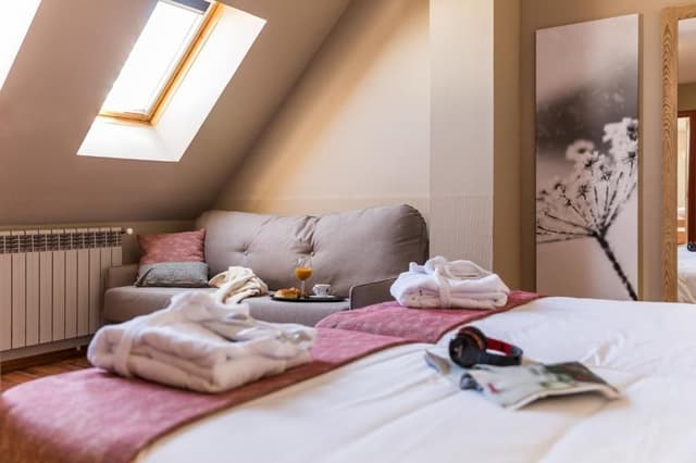 Exterior Quadruple Room