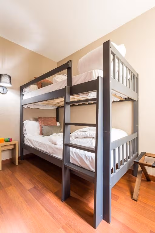 Exterior Quadruple Room