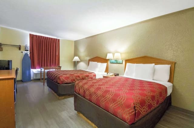 Standard Room, 2 Queen Beds, Non Smoking