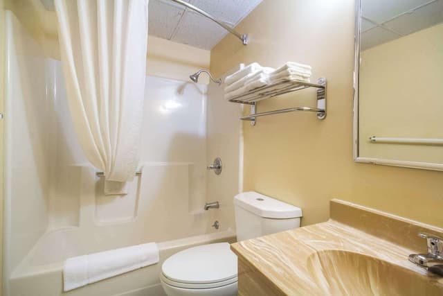 Standard Room, 2 Queen Beds, Non Smoking