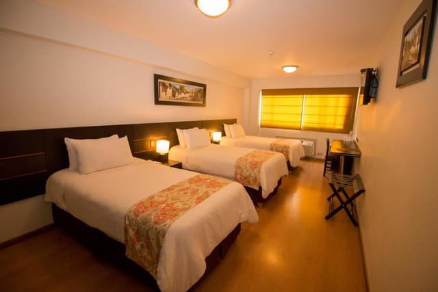 Triple Room