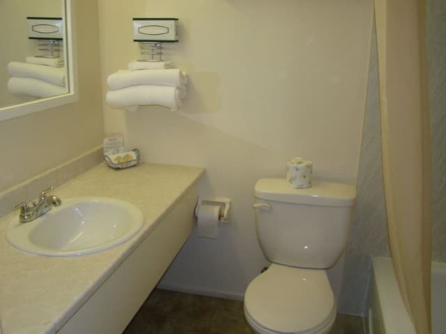 Standard Room, 2 Double Beds (Tennis Court Section)