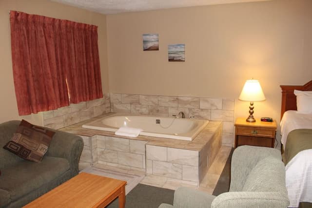 Premium Room, 1 King Bed with Sofa bed (2 person Jacuzzi)