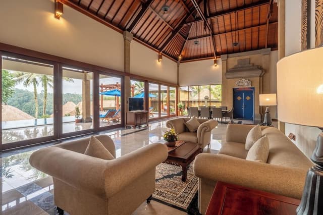 Larasati 4 Bedrooms Villa, Private Pool