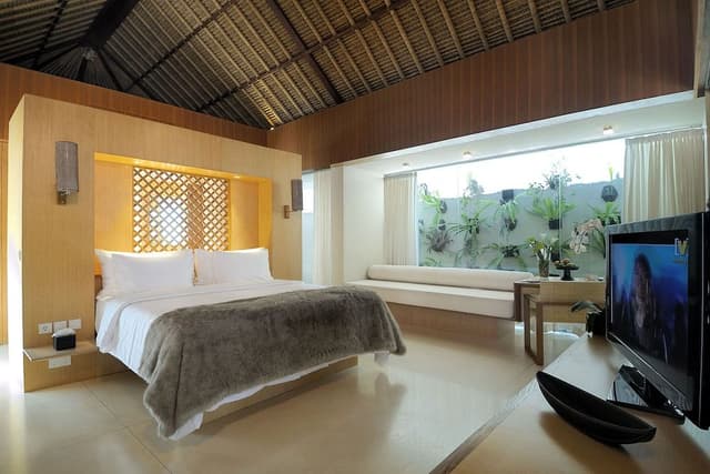 2 Bedroom Villa with Private Pool