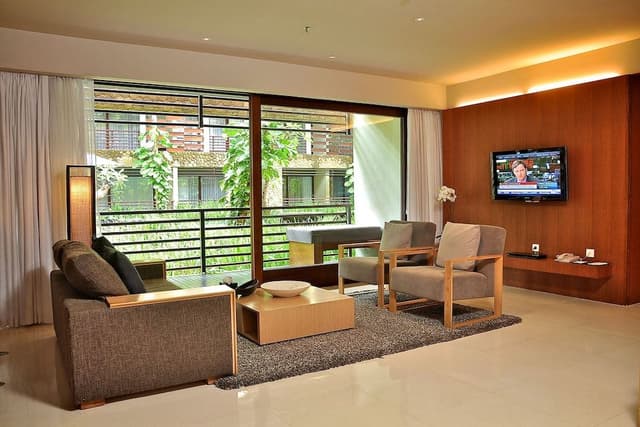 Premiere 2 Bed Room Suite Pool View with Balcony