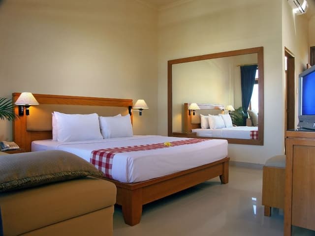 Superior Room, 1 King Bed