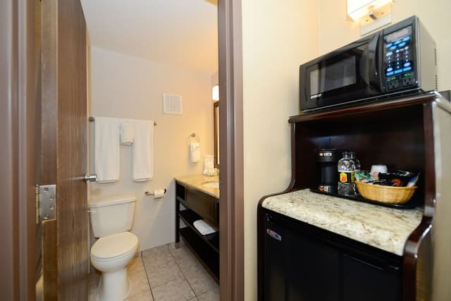 Efficiency, Double Room, 2 Double Beds, Kitchenette