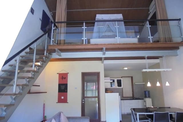 Emerald Loft Suite