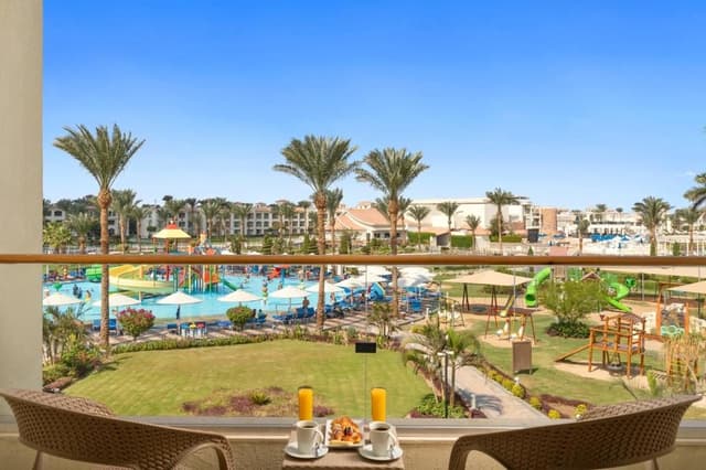 Deluxe Double or Twin Room with Pool View