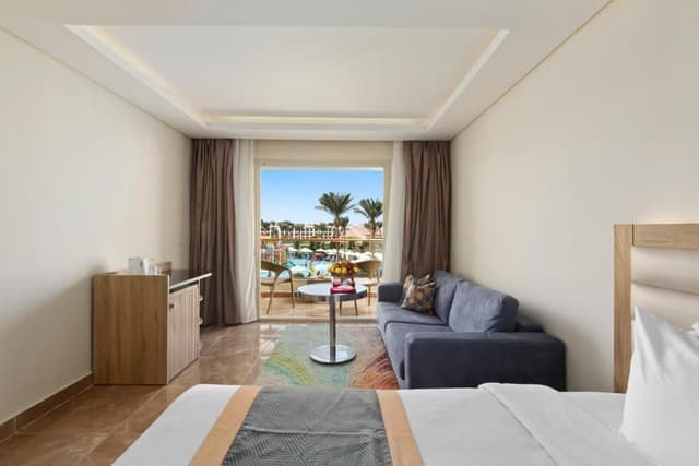 Deluxe Double or Twin Room with Pool View