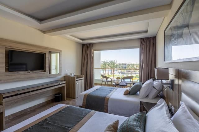 Deluxe Double or Twin Room with Pool View
