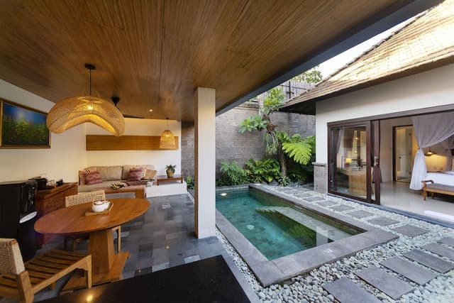 One-Bedroom Villa with Private Pool - King Bed