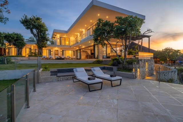Namaskar Villa - Five-bedroom Villa With Private Pool And Sea View