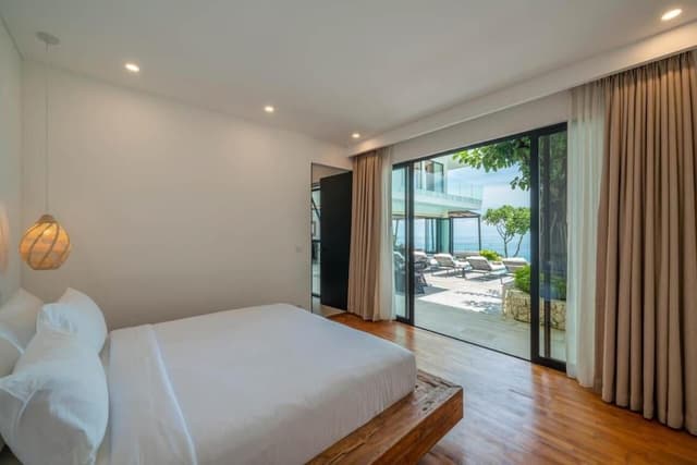 Namaskar Villa - Five-bedroom Villa With Private Pool And Sea View