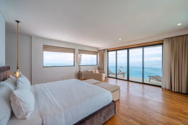 Namaskar Villa - Five-bedroom Villa With Private Pool And Sea View