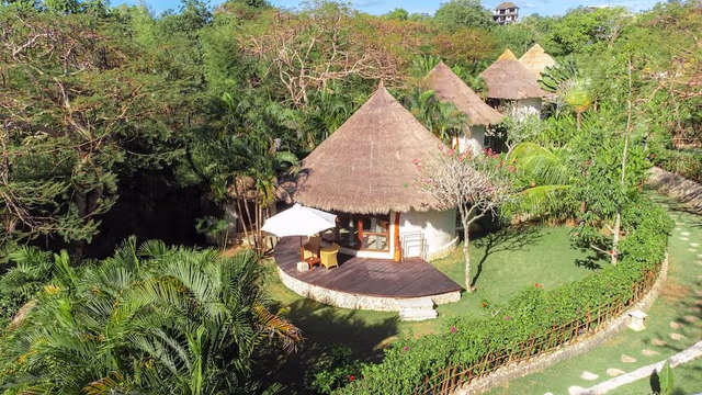 Deluxe Bungalow