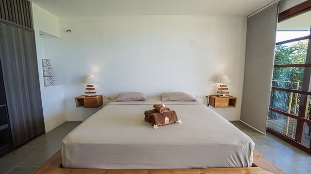 Three-Bedroom Villa with Private Pool and Sea View