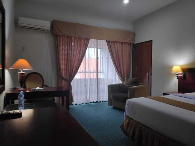 Deluxe Double or Twin Room