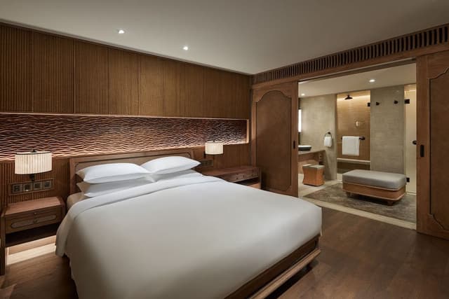 Family Suite, 1 King Bed
