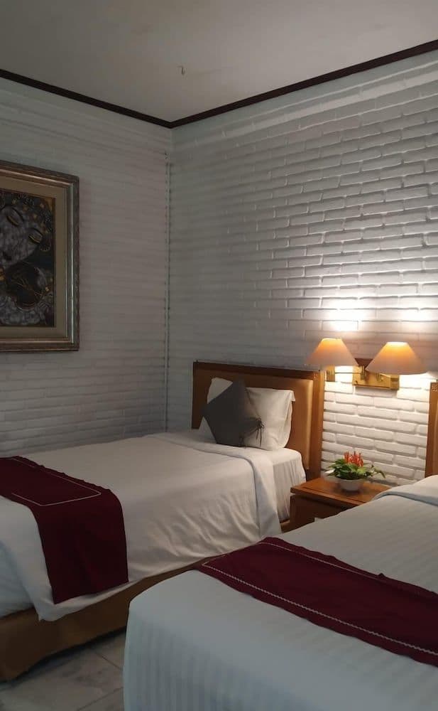 Superior Room, Balcony, Garden View
