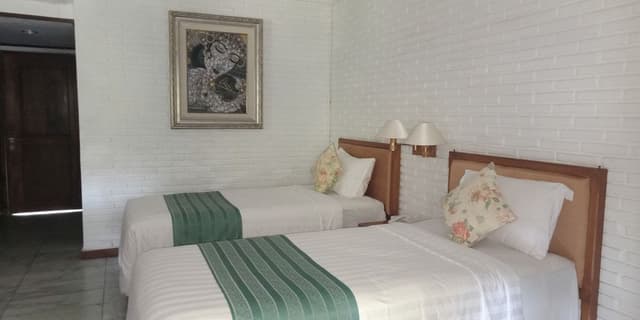 Superior Room, Balcony, Garden View