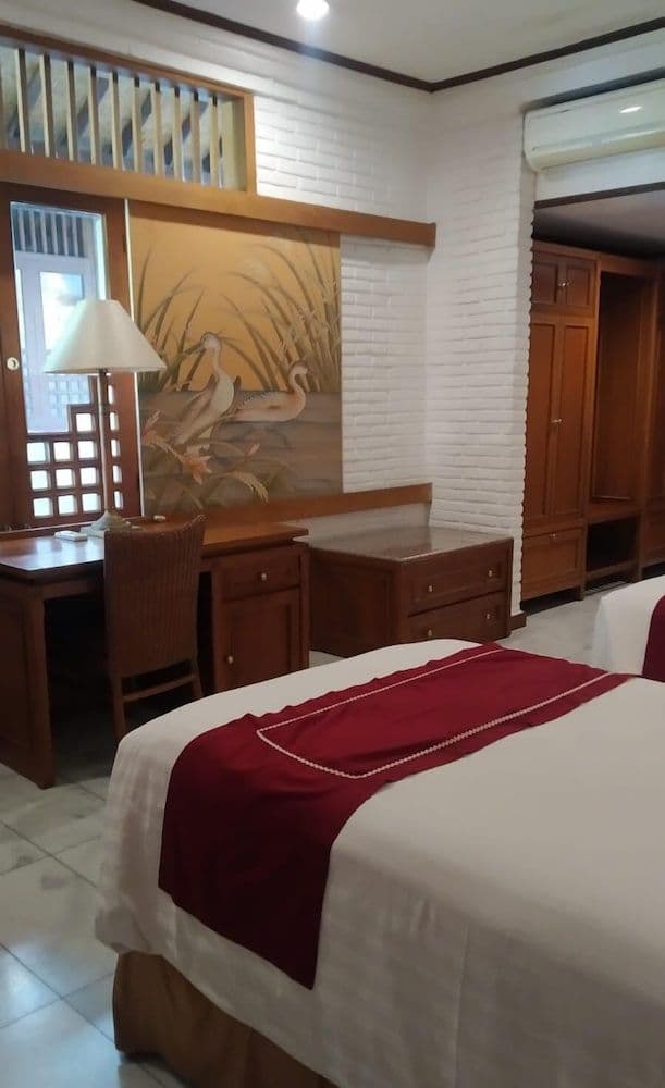 Superior Room, Balcony, Garden View