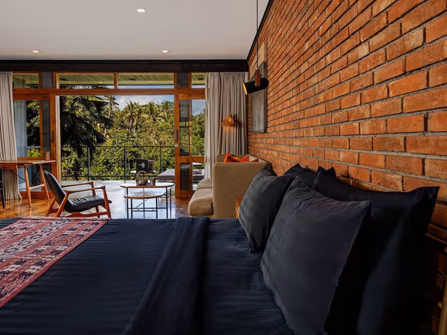 Deluxe Suite, 1 King Bed, Private Pool, Valley View