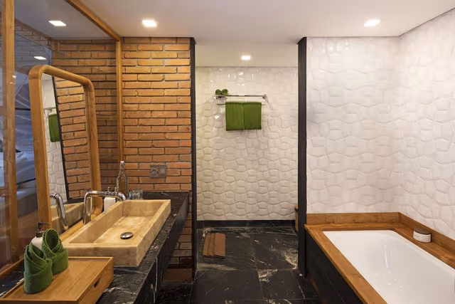 Deluxe Suite, Multiple Beds, Balcony, Valley View