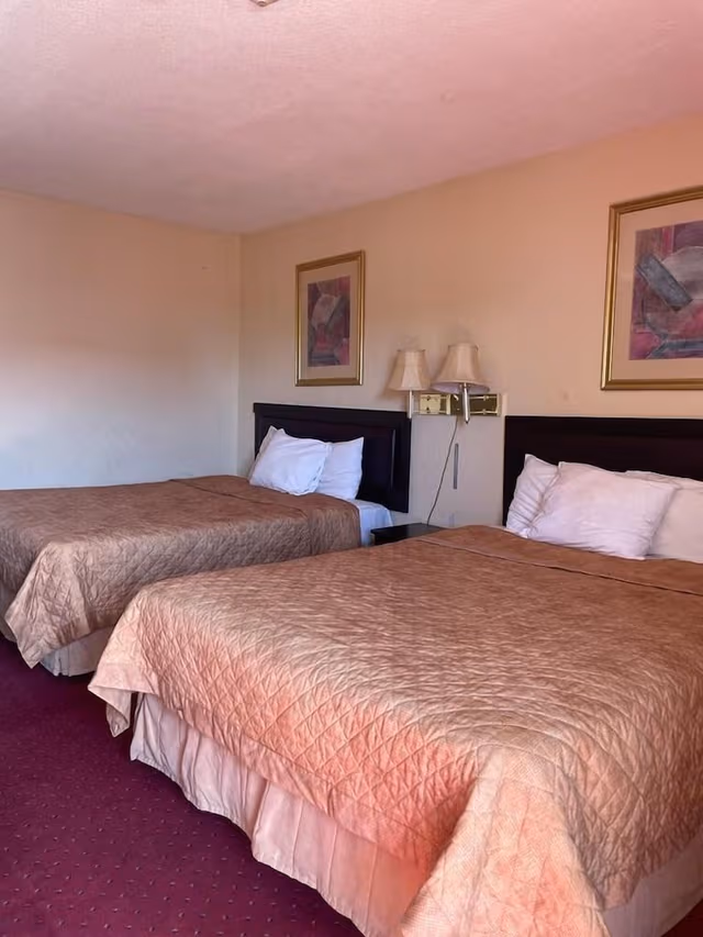 Standard Double Room, 2 Queen Beds