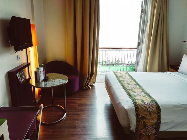 Superior Room, 1 Queen Bed, Balcony