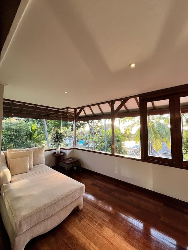 Luxury Two Bedroom Residence with Pool View and Partial Ocean View