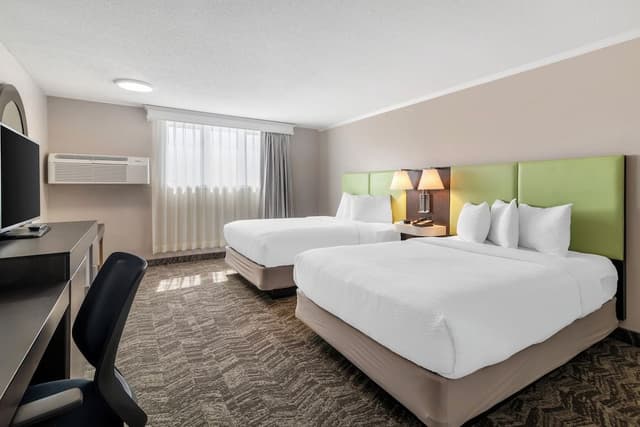 Room, 2 Queen Beds, Accessible, River View