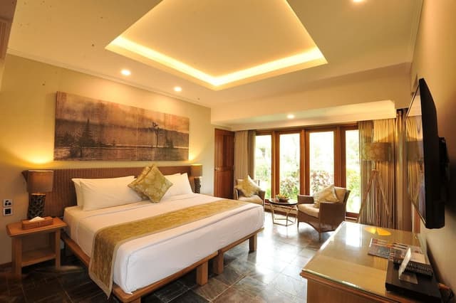 Premier Room