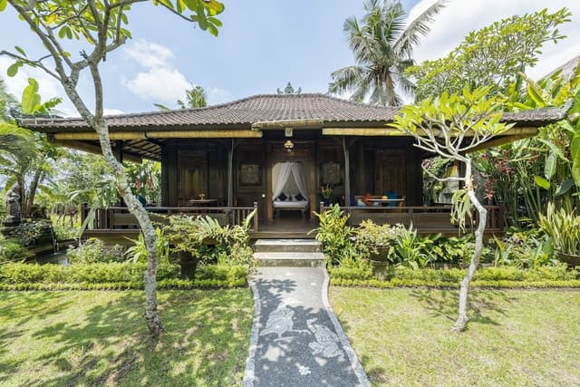 One Bedroom Wooden Villa Jatayu